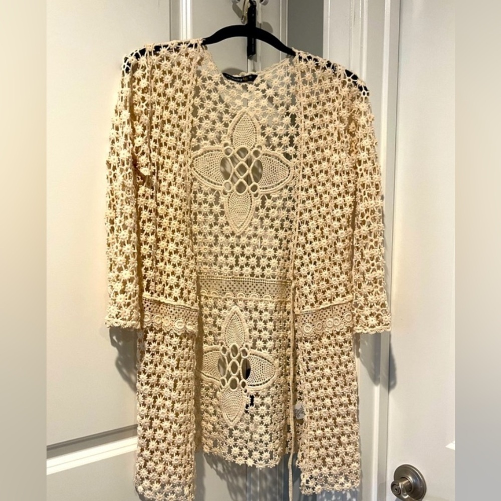 🏷️ Chaudry NWOT Cream Crochet Open Cardigan size S